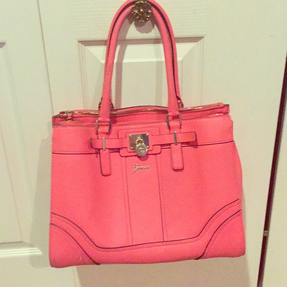 Coral Guess shoulder bag - Picture 1 of 3